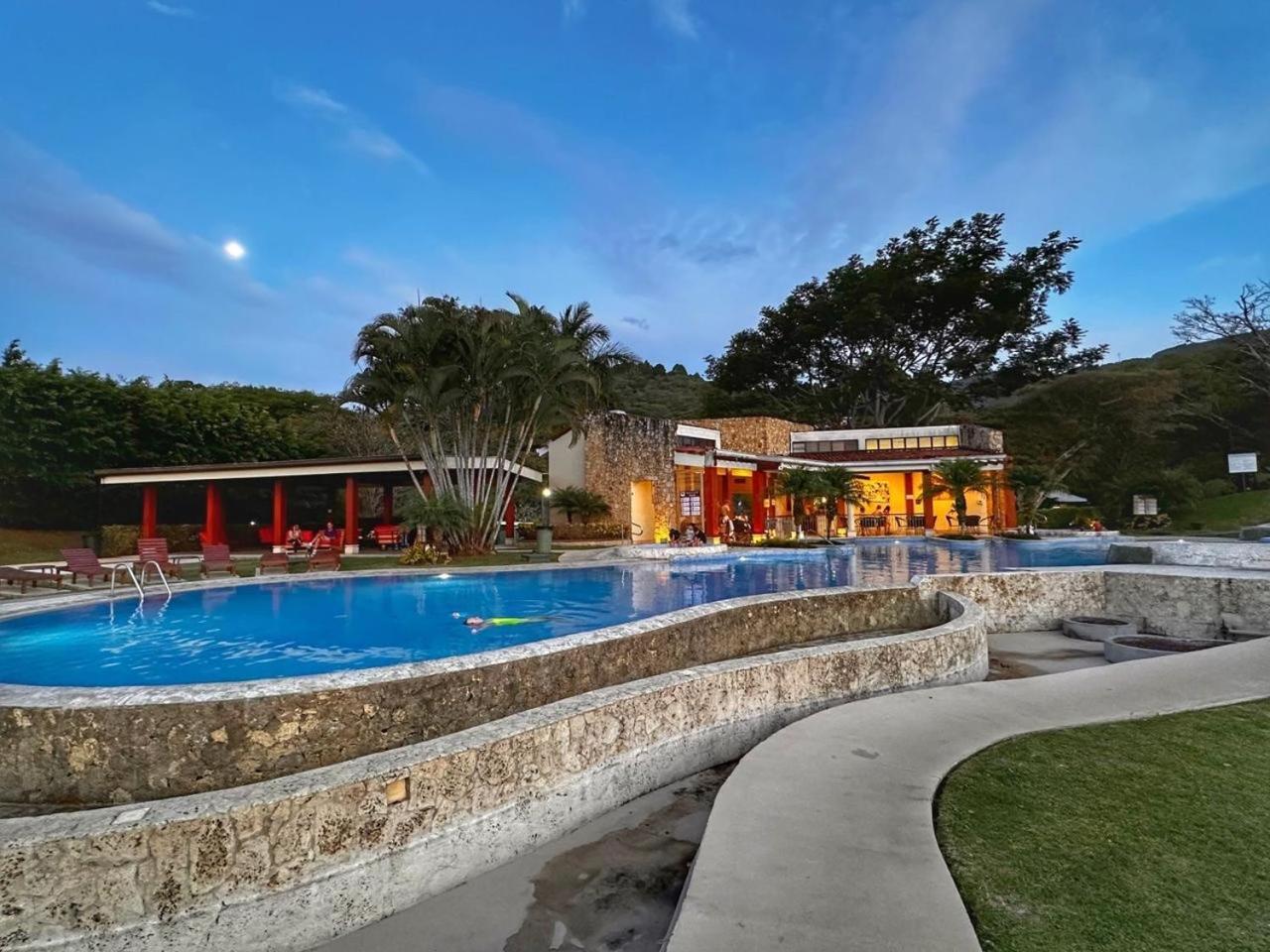 Cr Mariposa Rentals Comfortable Penthouse, Ac, Pool, Gym, Tennis Santa Ana  Εξωτερικό φωτογραφία